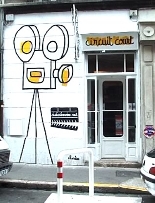 la facade de circuit-court